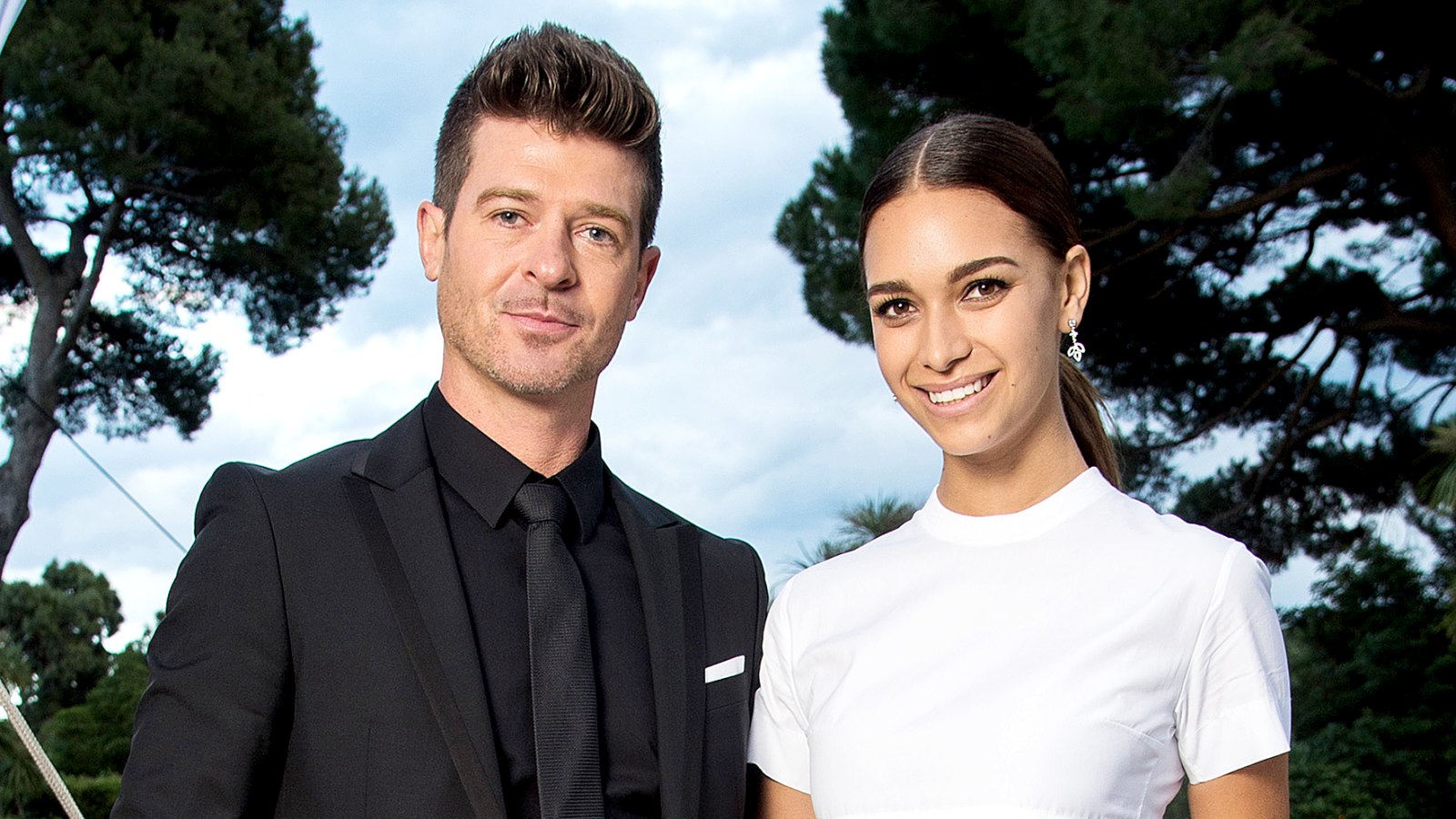 Robin-Thicke-and-April-Love-Geary-pregnant