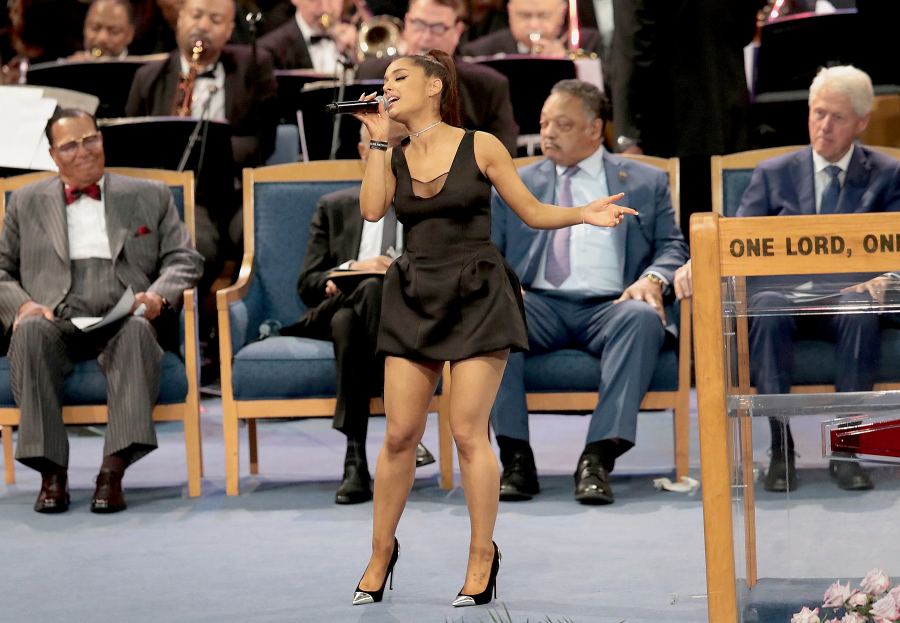 ariana-grande-performing-aretha-funeral