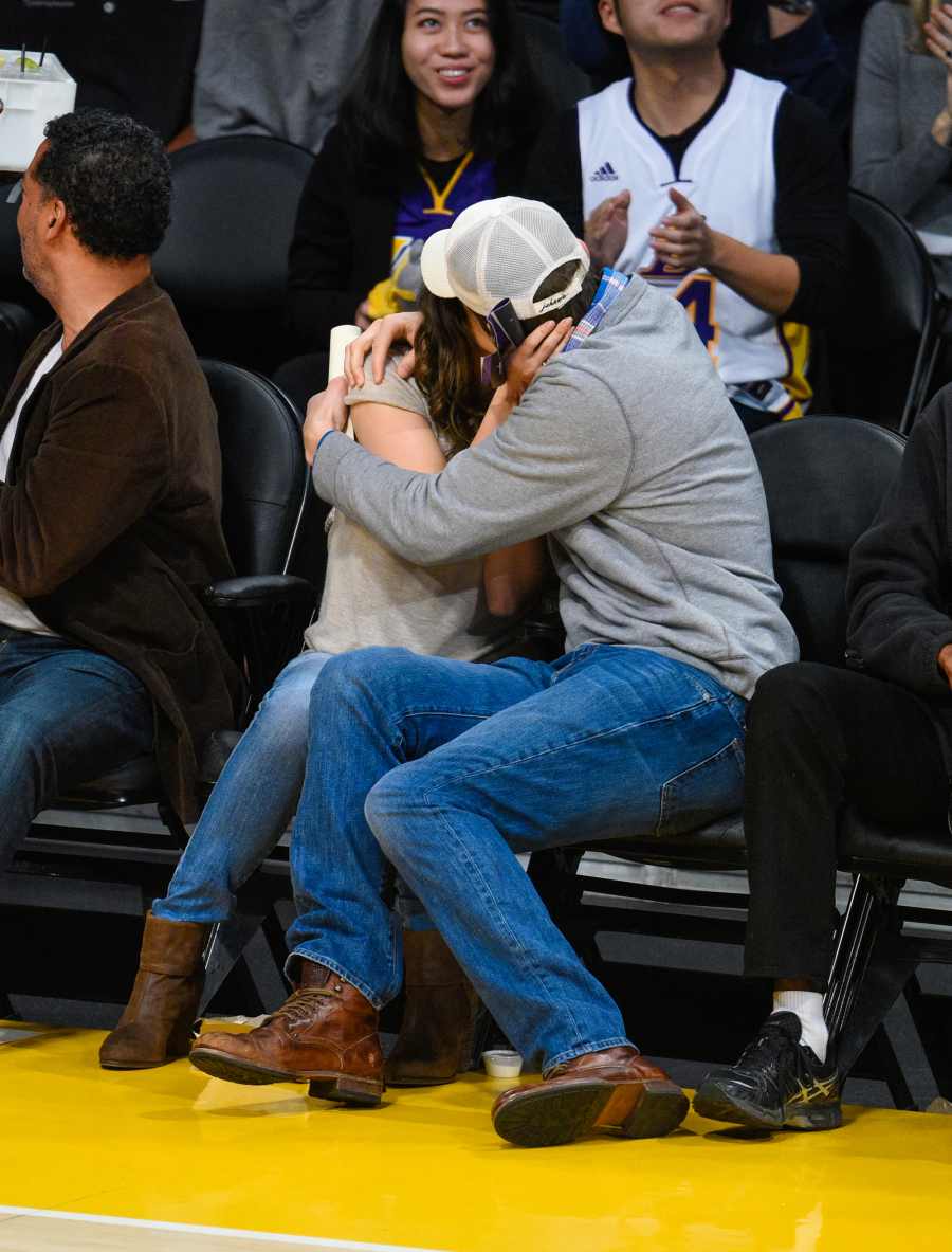 Mila Kunis Ashton Kutcher romance