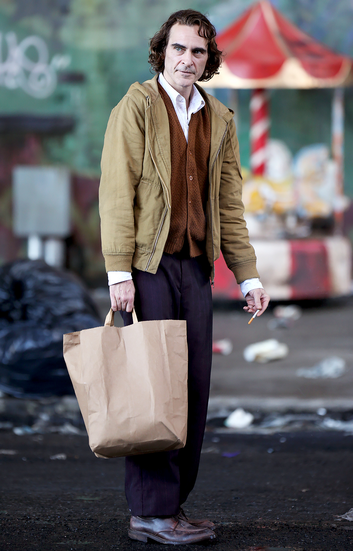 Joaquin-Phoenix-filming-the-joker