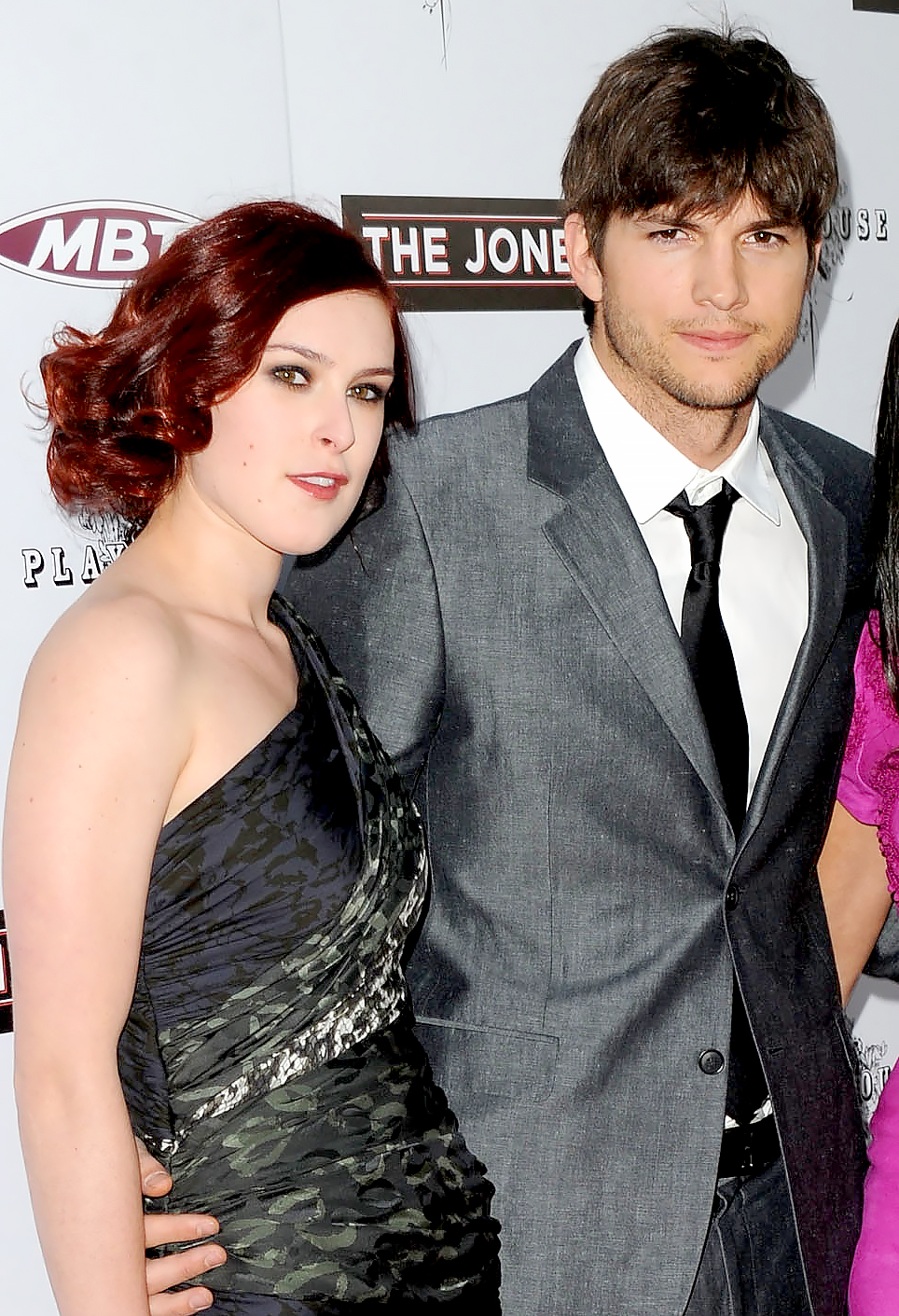 Rumer-Willis,-Ashton-Kutcher-house