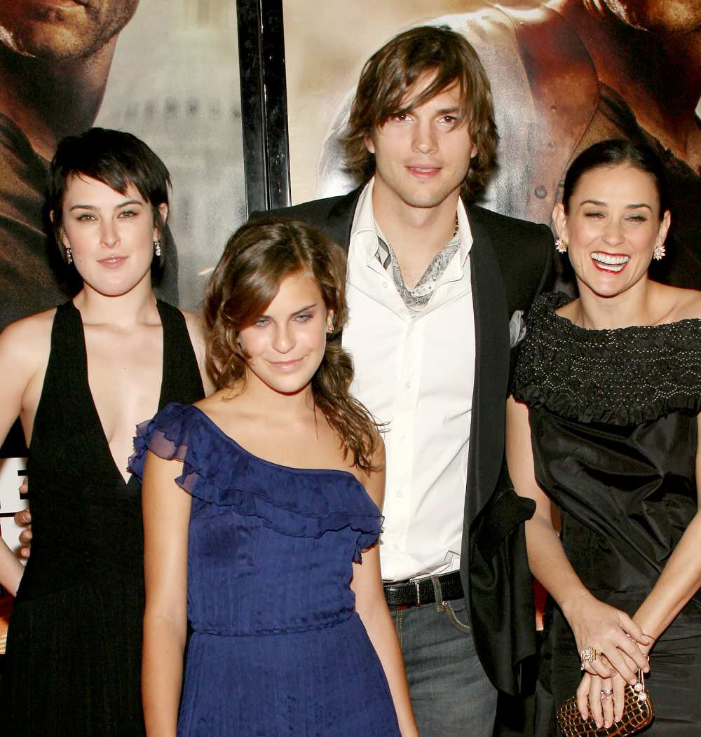 Rumer-Willis,-Tallulah-Willis,-Ashton-Kutcher-and-Demi-Moore