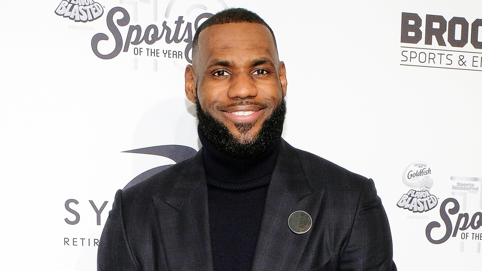 LeBron James Bugs Bunny Space Jam 2