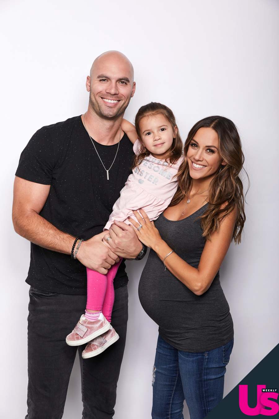 Jana Kramer pregnancy pics exclusive