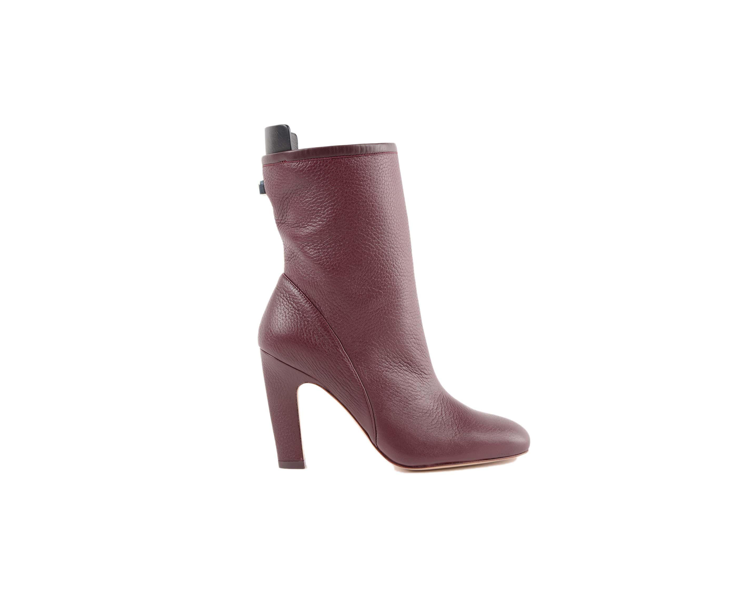 stuart-weitzman-cabernet