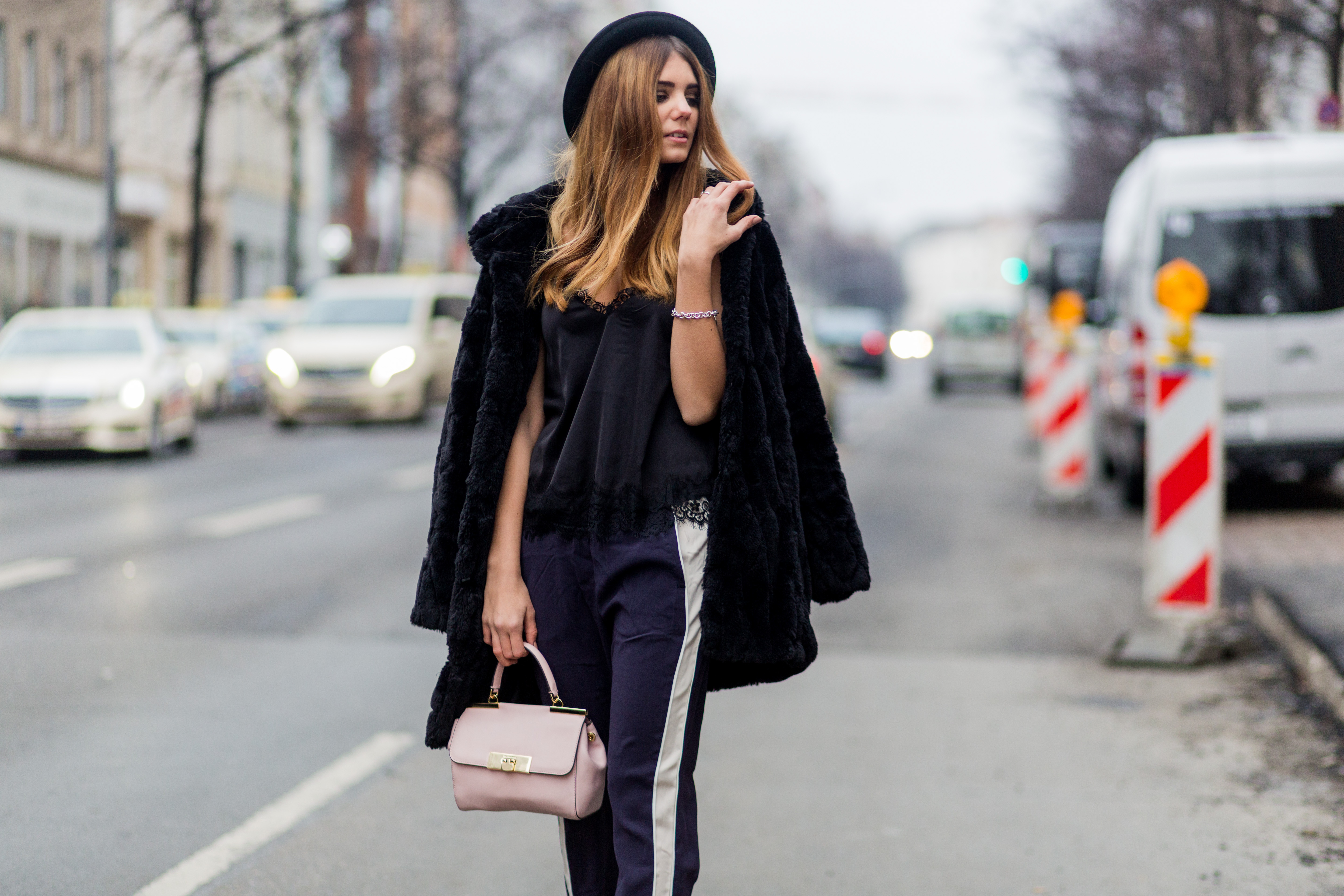 jogger pants street style