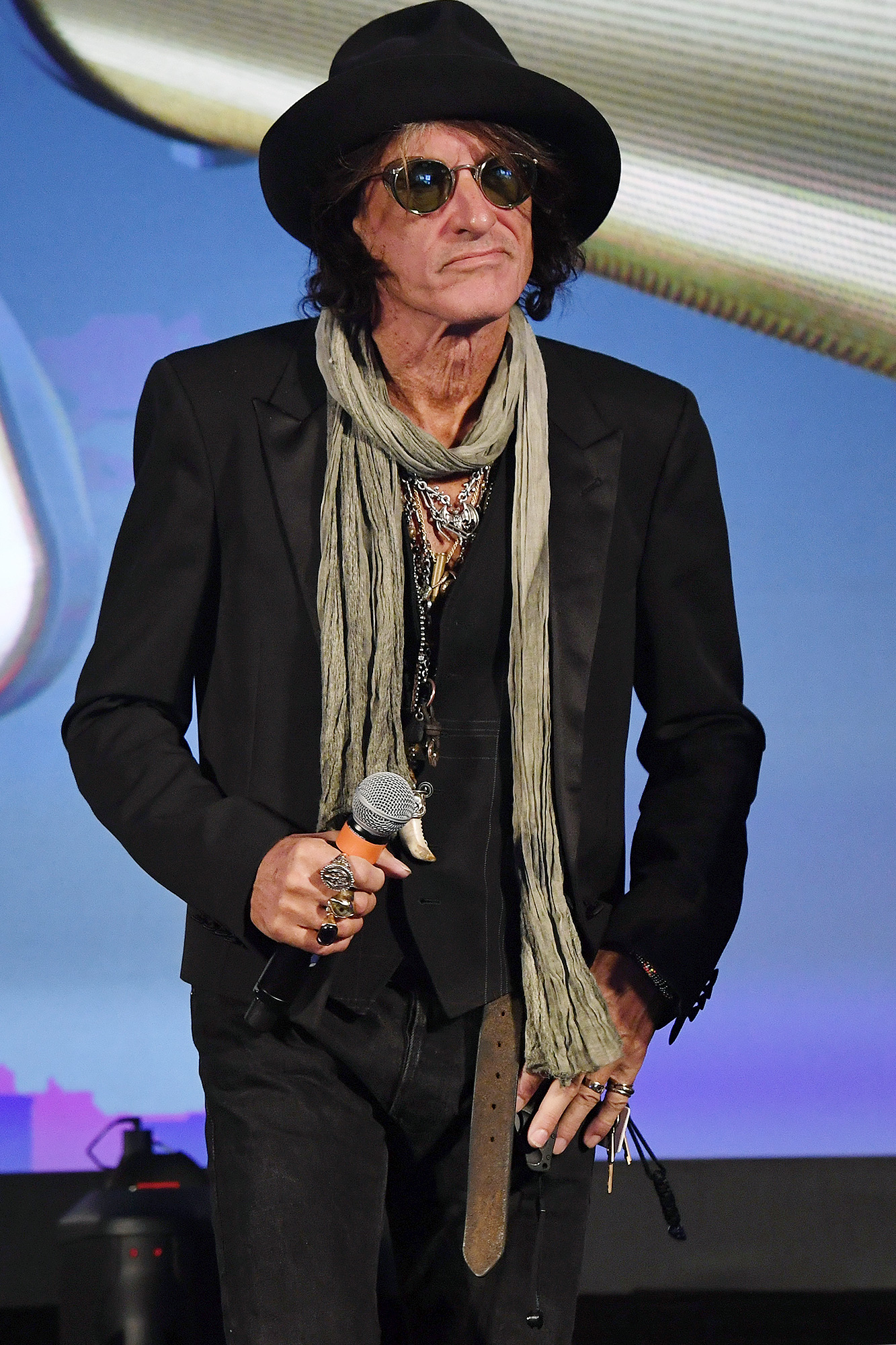 Joe Perry, Hospital, Aerosmith
