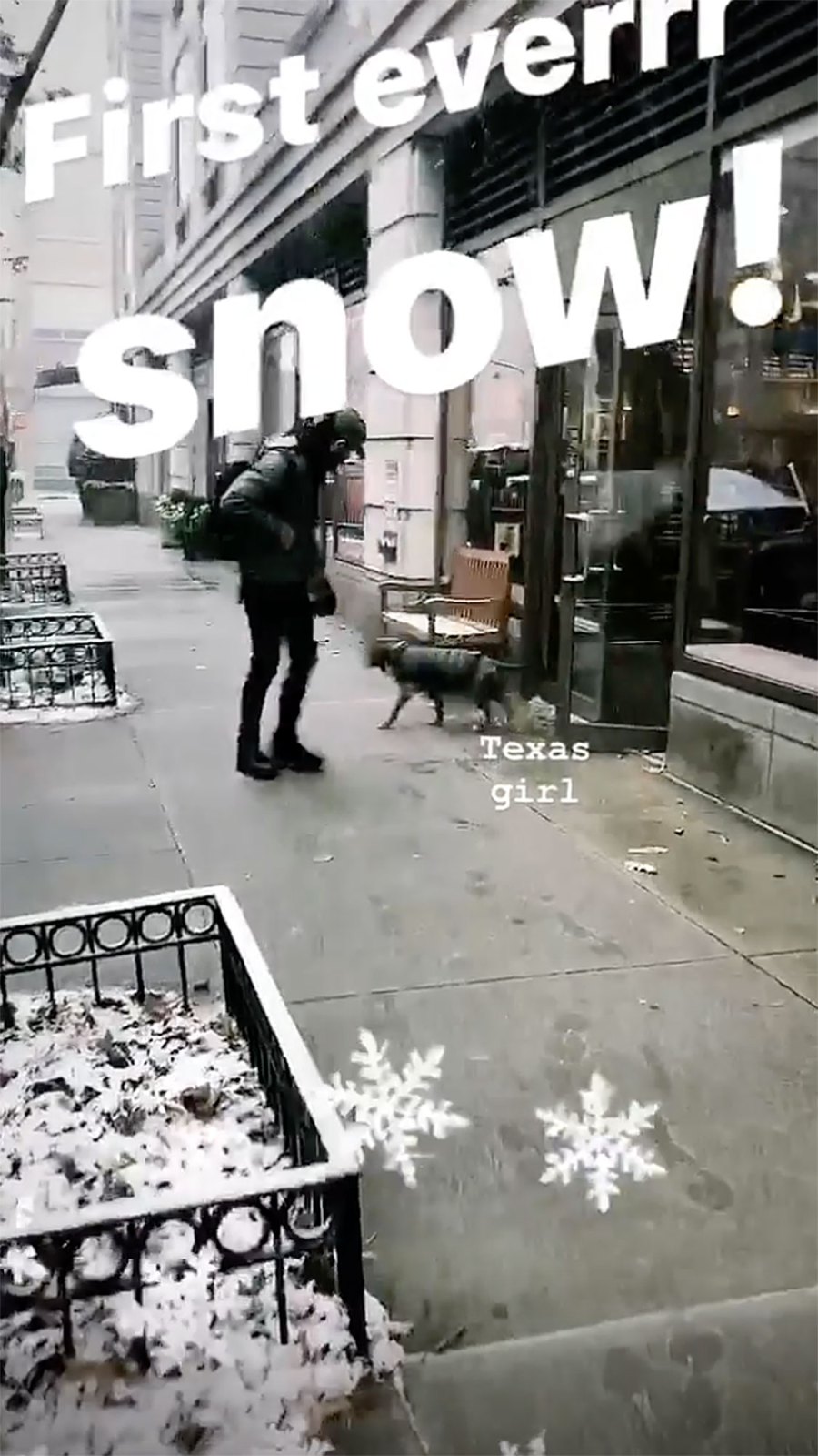 Justin Theroux with his dog