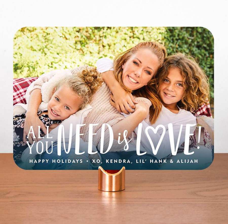 Kendra-Wilkinson-holiday-card