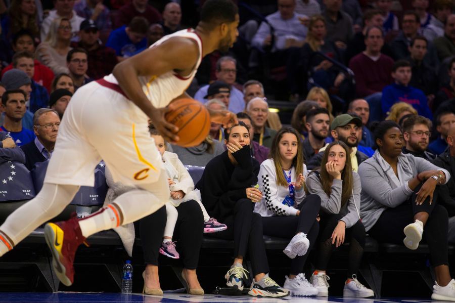 kendall jenner cleveland cavaliers game