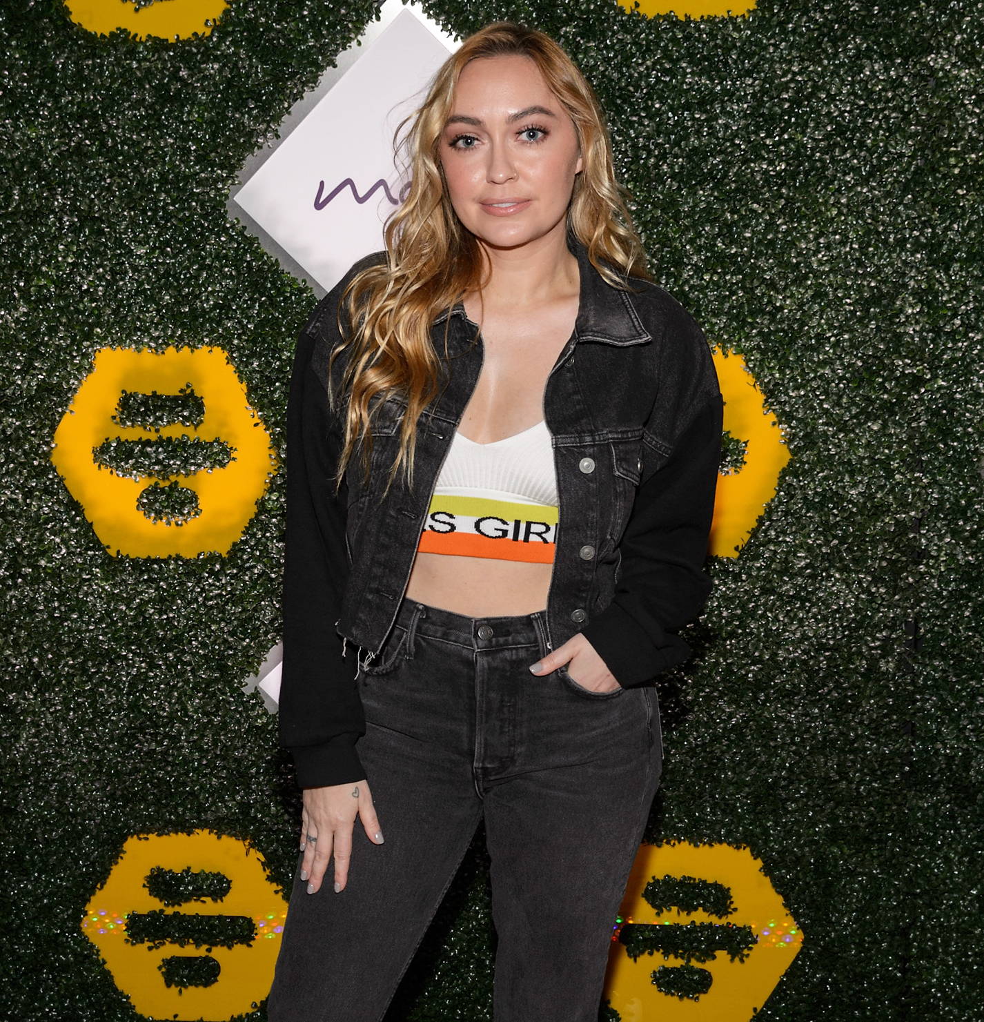 Brandi Cyrus Gushes Miley Cyrus Liam Hemsworth Secret Wedding