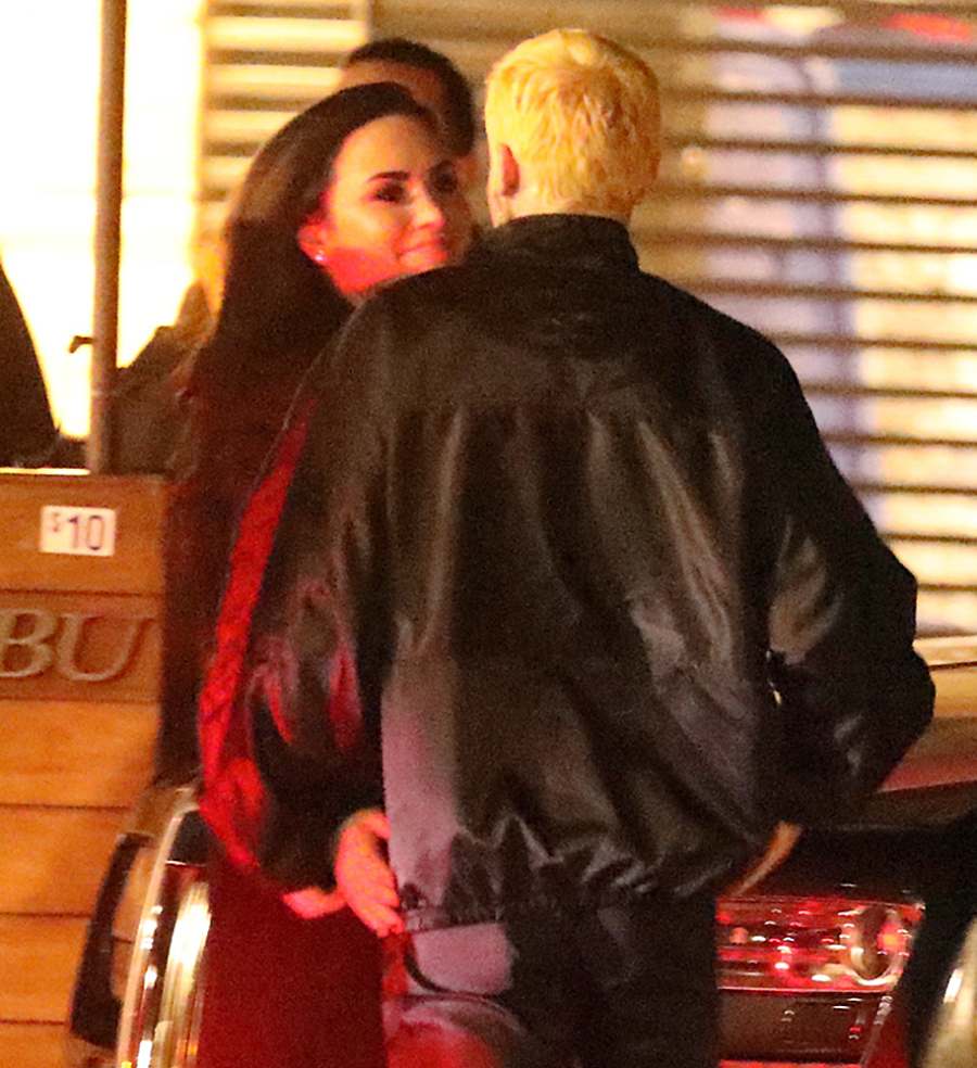 Demi Lovato Henry Levy Kiss Dinner Date