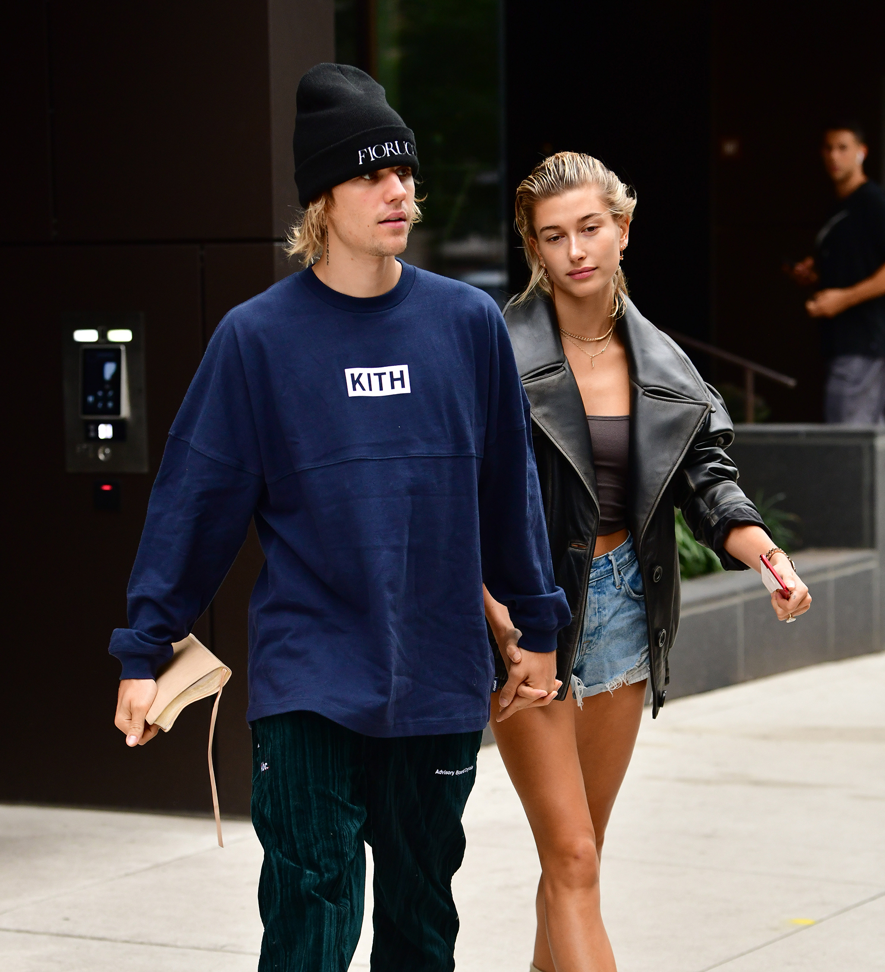 Justin Bieber and Hailey Baldwin Get a Puppy