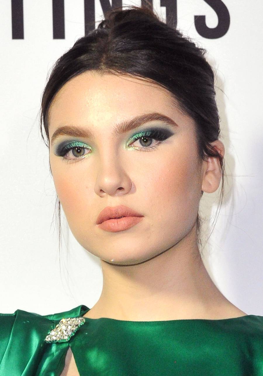 Maya-Henry-green-makeup