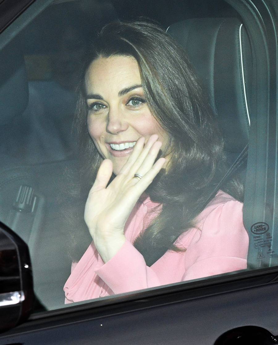 duchess-kate-pre-christmas-lunch