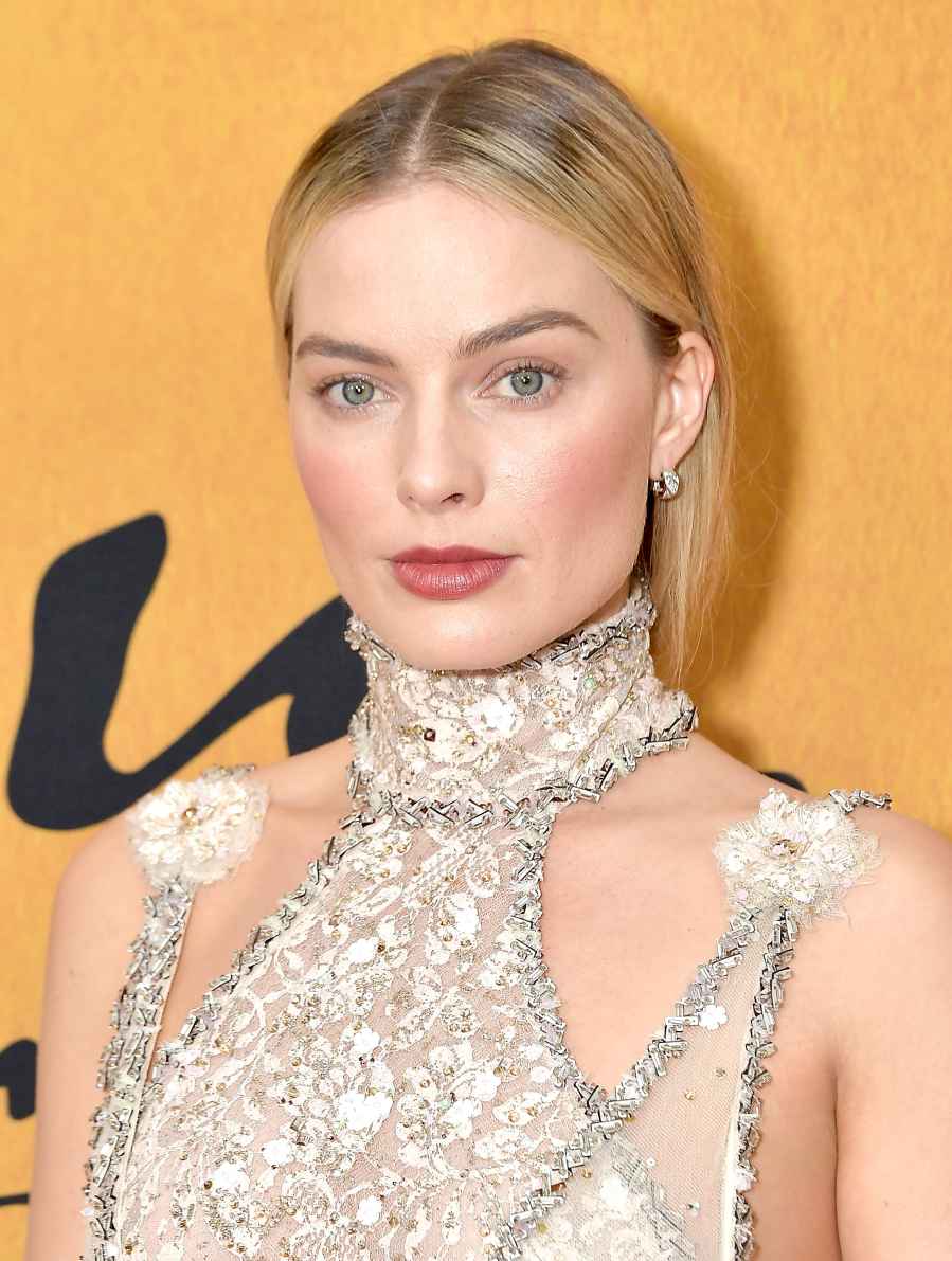 margot-robbie-sequin-dress