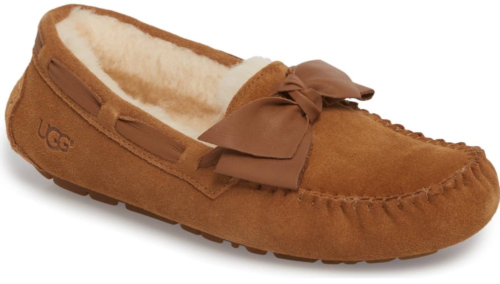 ugg dakota bow slipper