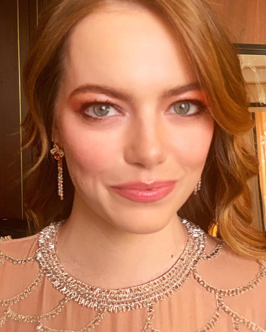 An Exclusive BTS Look at Emma Stone's Golden Globes Makeup Look