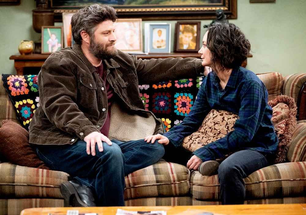 JAY-R.-FERGUSON,-SARA-GILBERT-The-Connors-finale