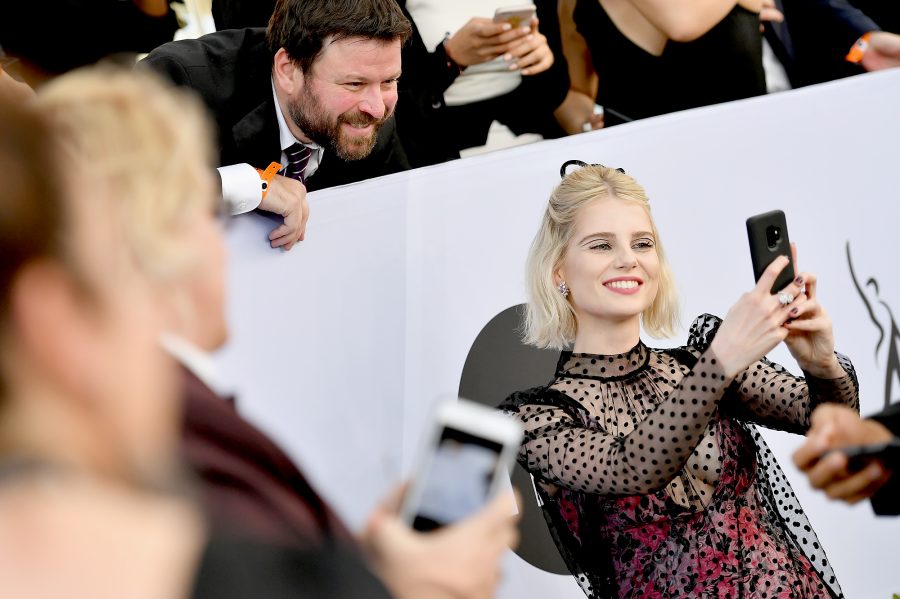 Lucy-Boynton-sag-awards-2019