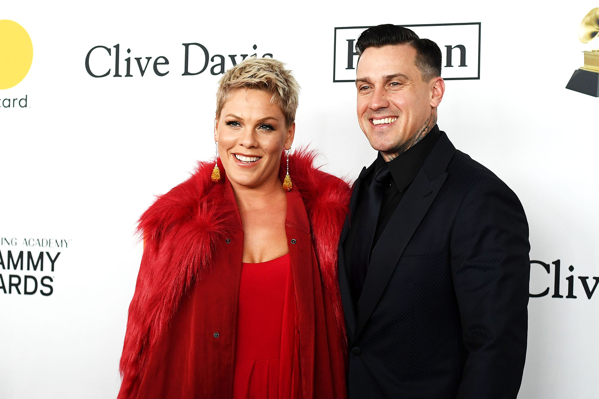 Pink’s Family of 4 Rides a Dirt Bike Without Helmets: ‘What You Think Parent Police?’