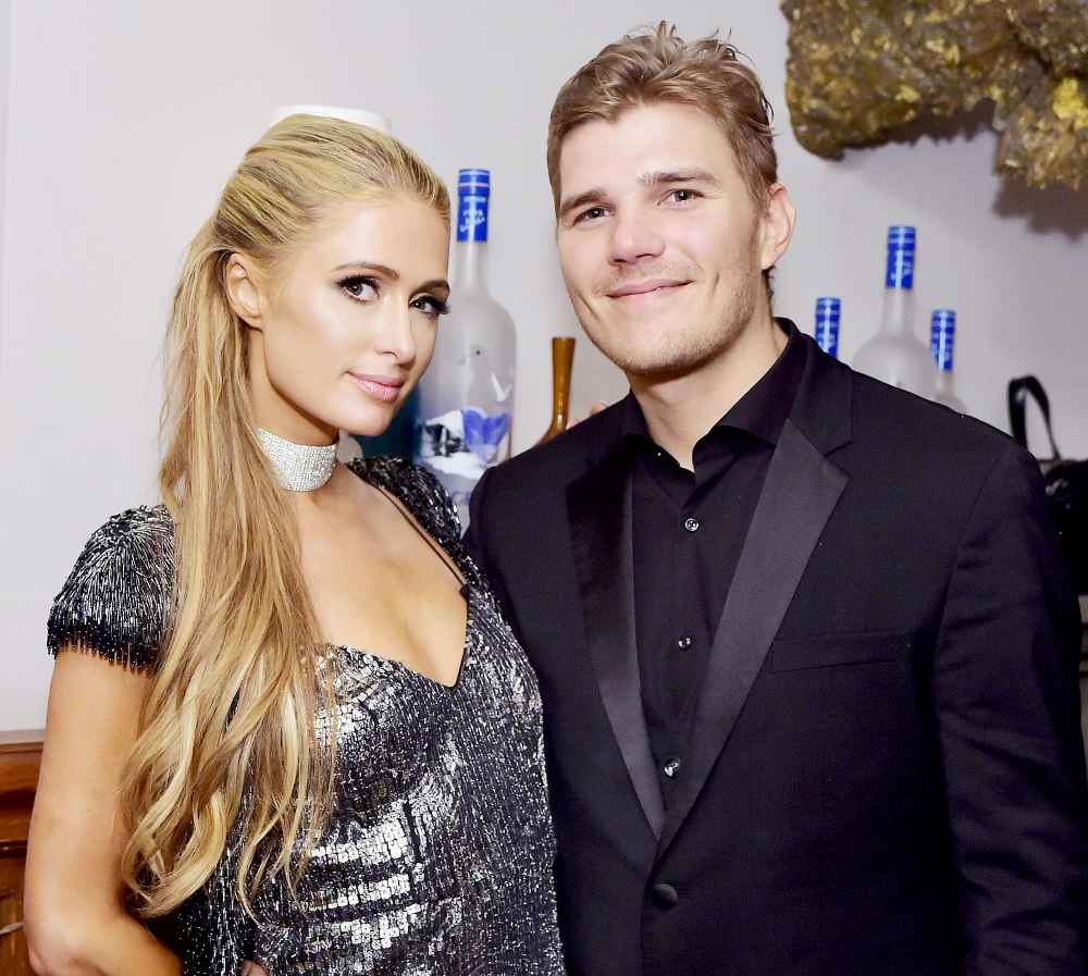 Paris-Hilton-and-Chris-Zylka-split