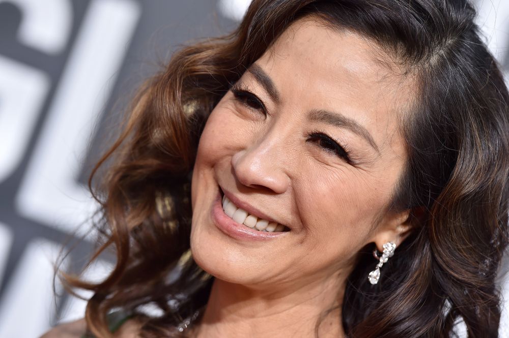 michelle yeoh 2019 golden globes makeup