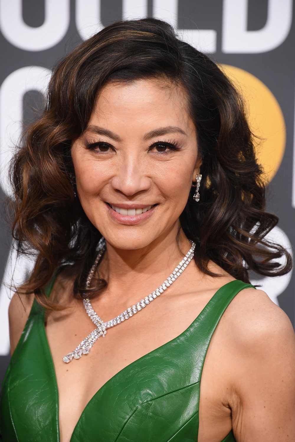 michelle yeoh 2019 golden globes makeup