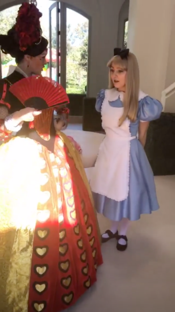 Kim Kardashian, chicago west, birthday party, alice in wonderland