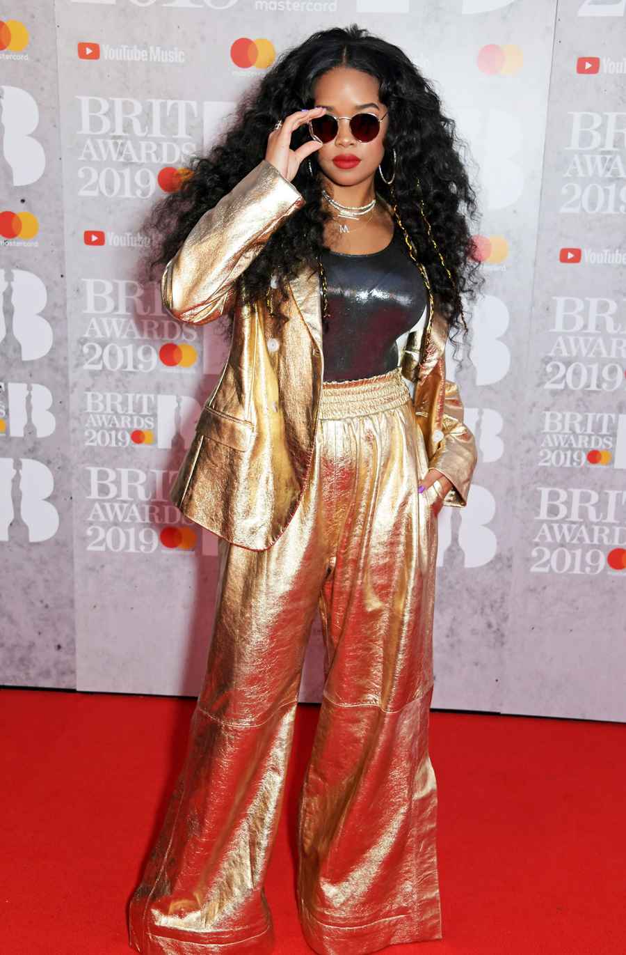 brit awards red carpet 2019 H.E.R.