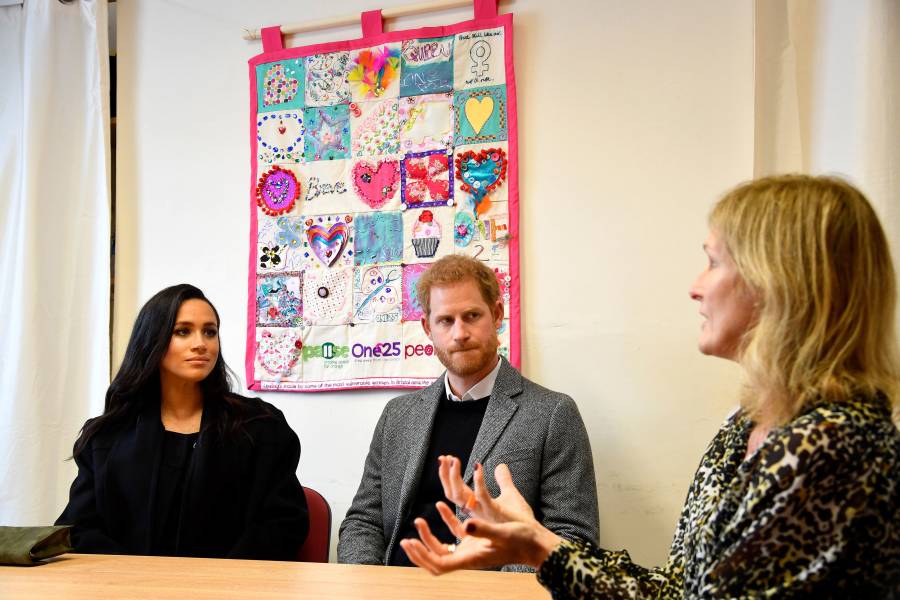 Duchess Meghan's Obsession With Bananas Continues as She Writes Inspirational Messages on the Fruit