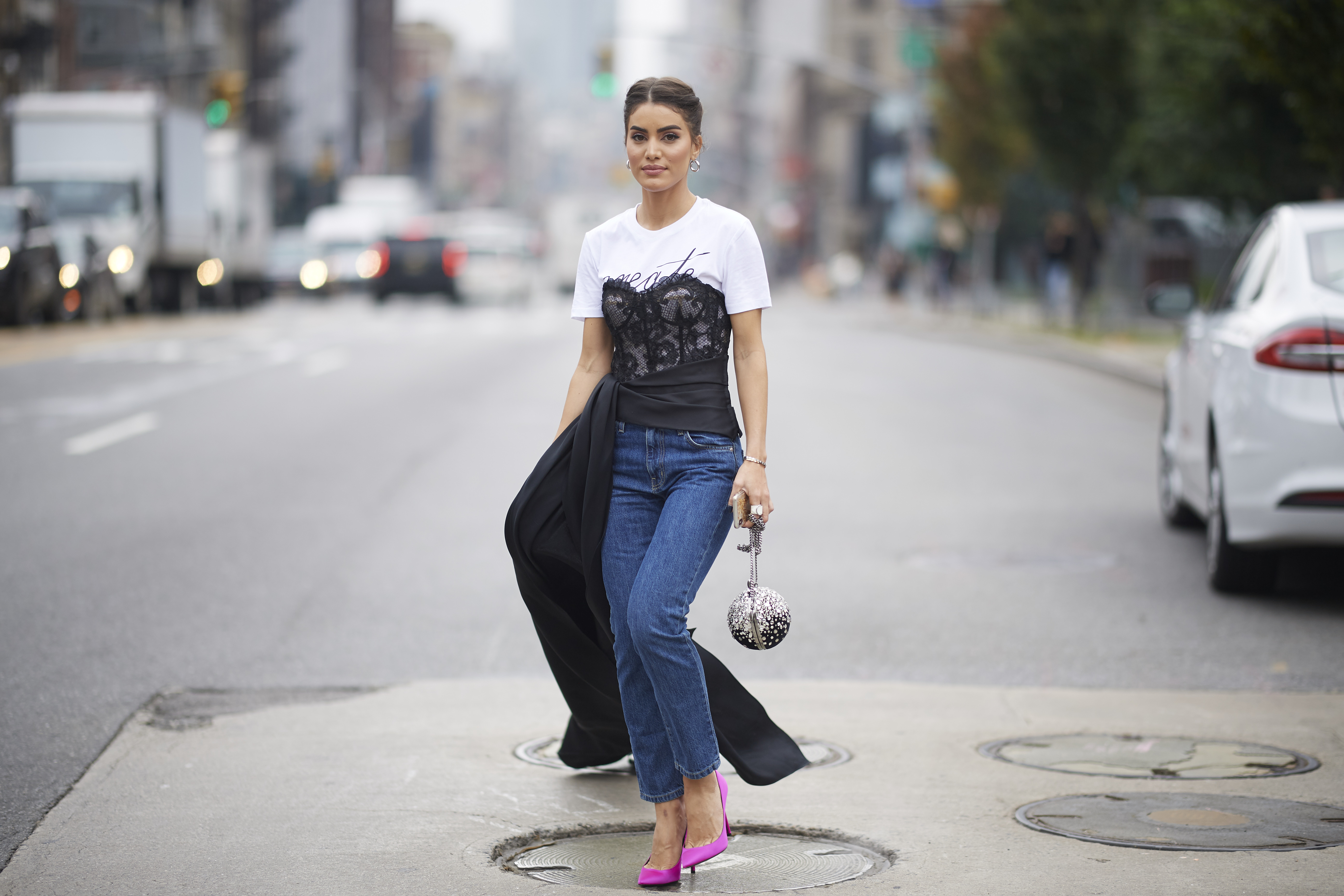 woman in skinny jeans