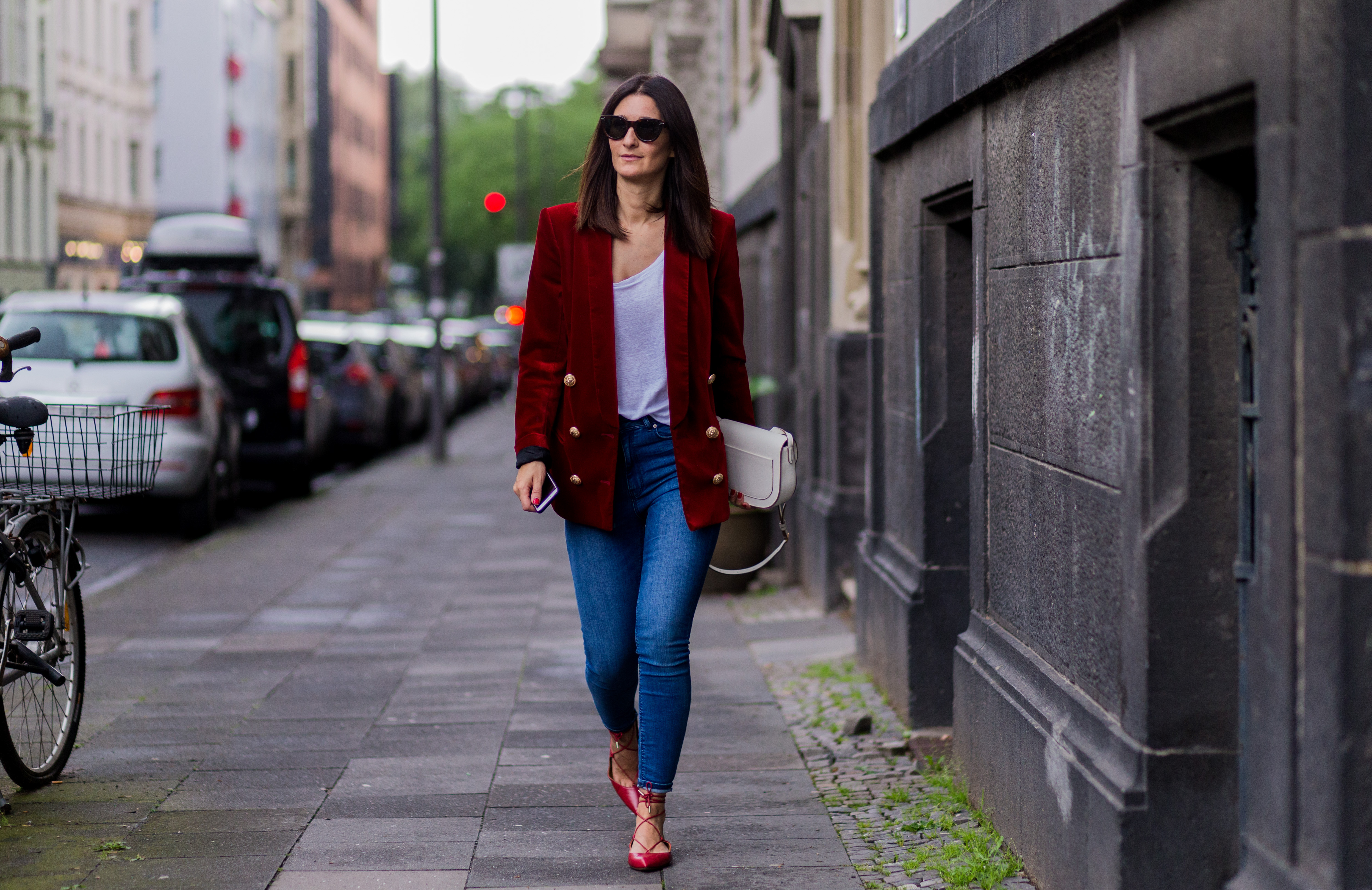 blue-skinny-jeans-street-style
