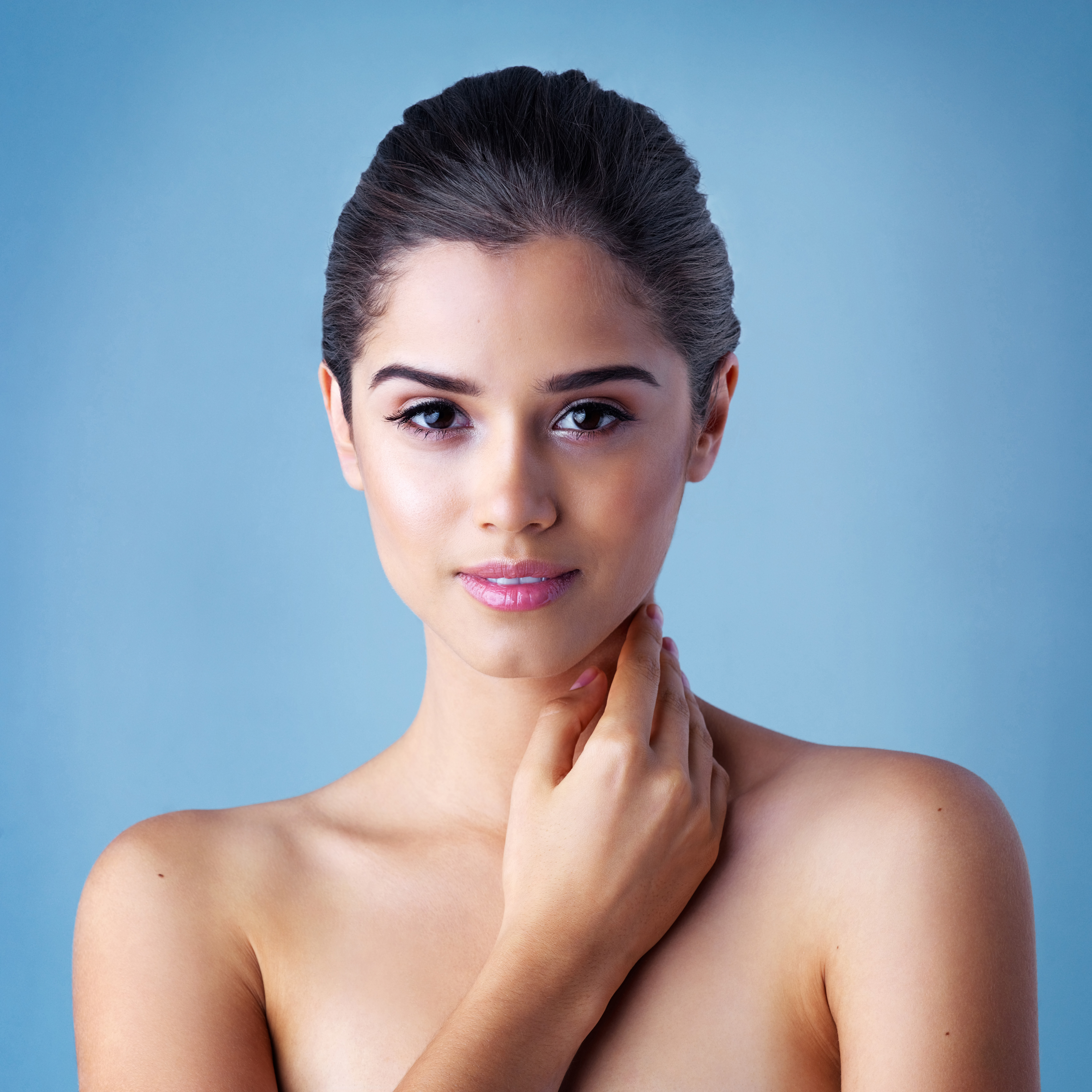 woman-facial-steamer