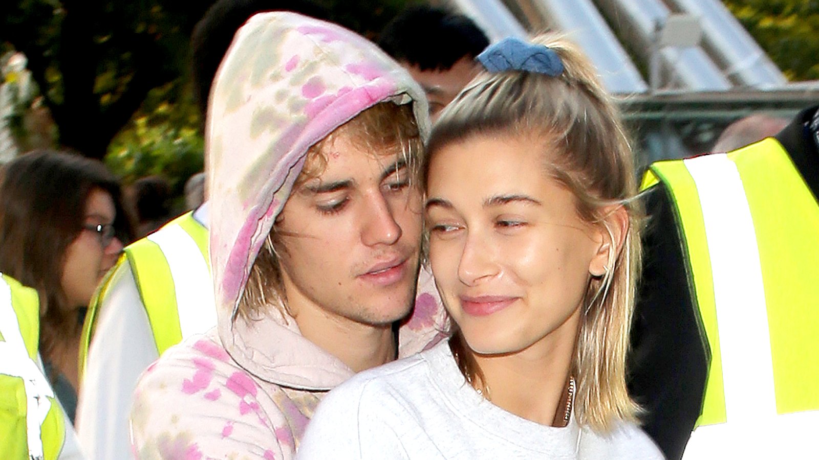 Hailey-Baldwin-and-Justin-Bieber