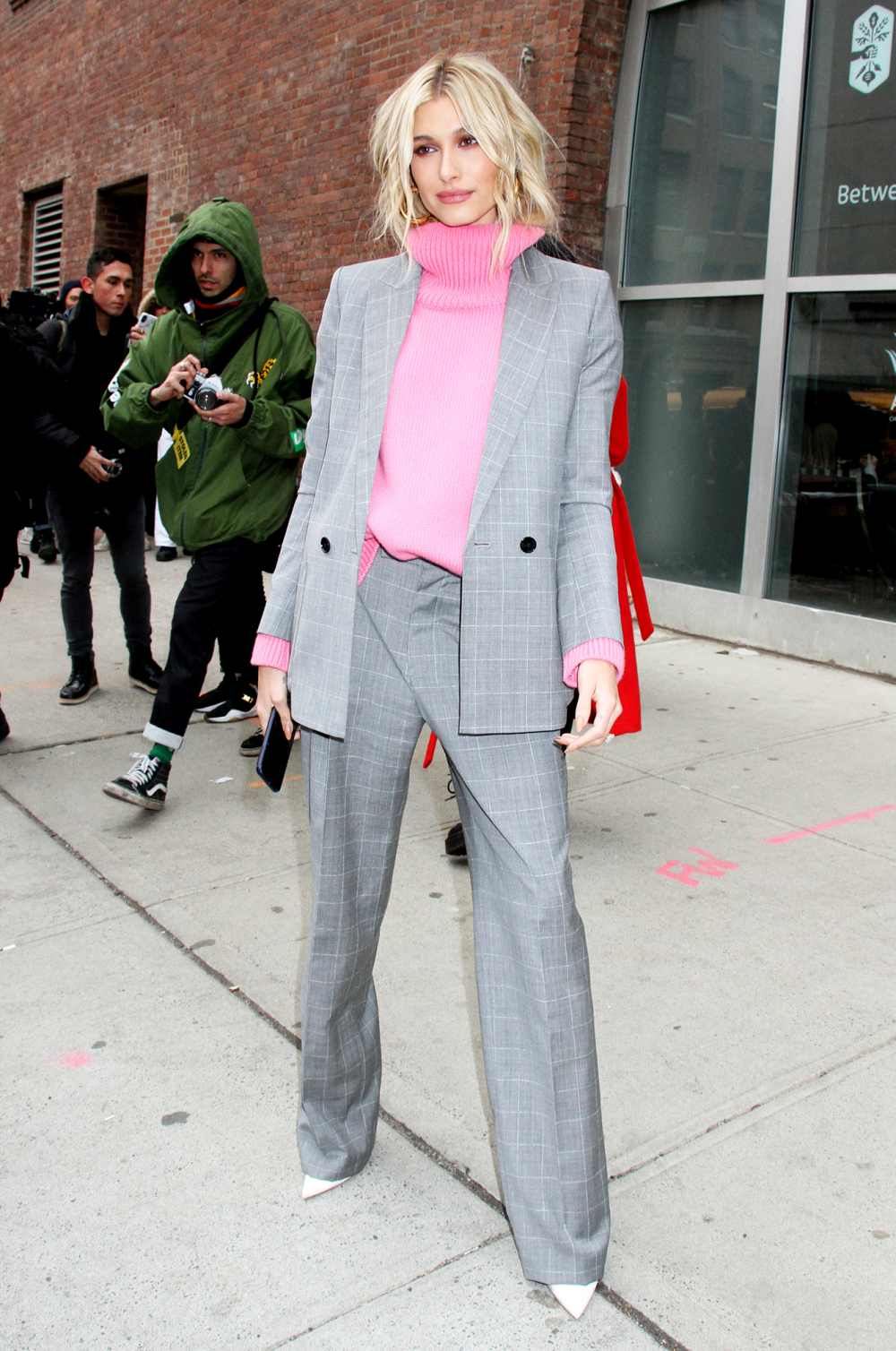 Hailey Baldwin Is the Latest Star to Bring Back the '90s Pantsuit