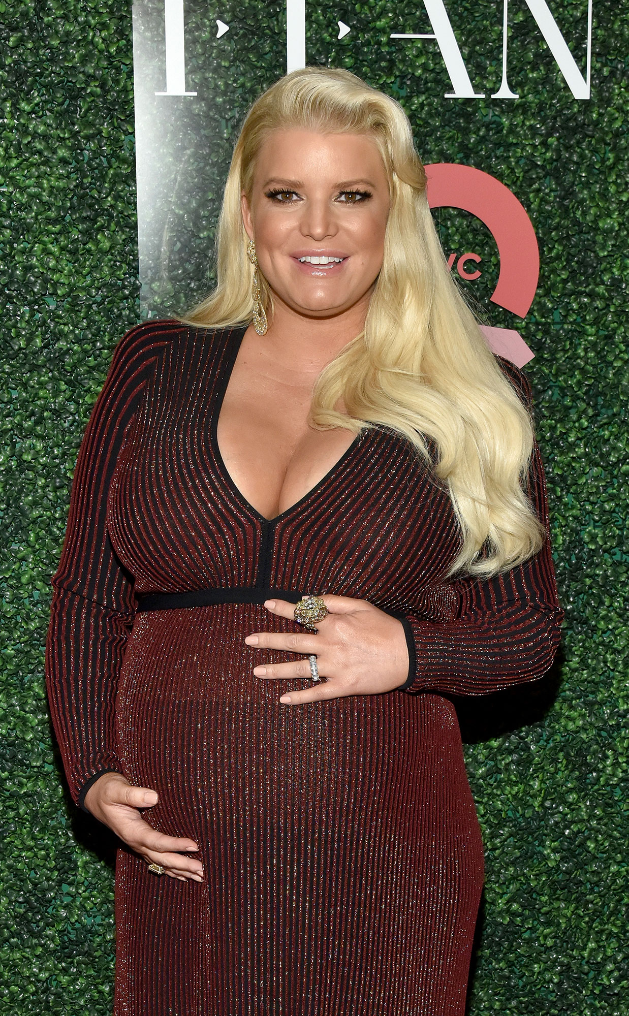 Jessica Simpson Shares Sweet Photo of Kids: ‘The Only Thing Getting Me Through This Pregnancy’