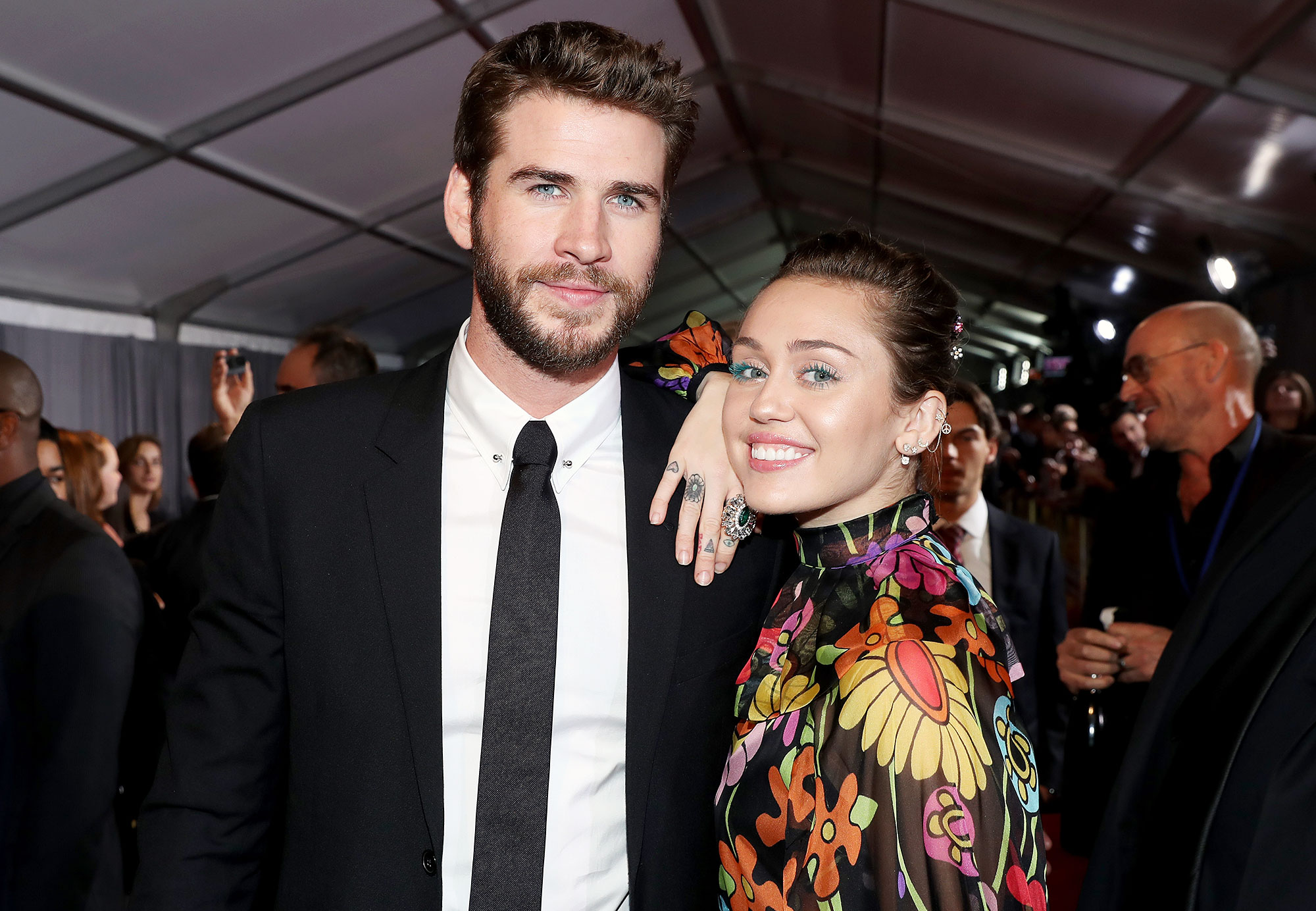 Miley Cyrus Steamy Valentines Day Tweet Liam Hemsworth
