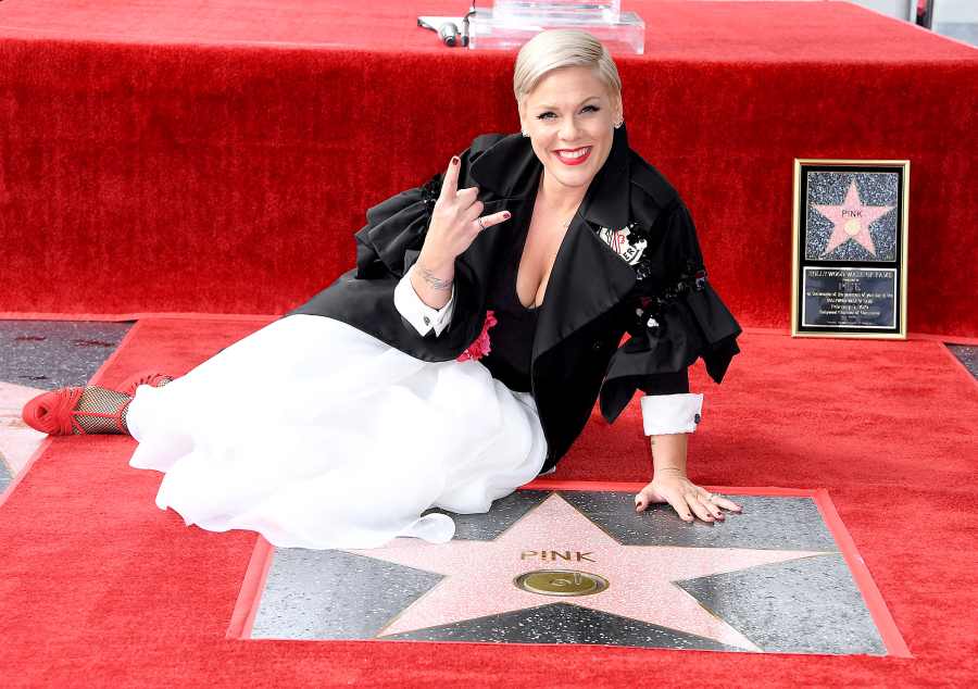 Pink-hollywood-star-ceremony