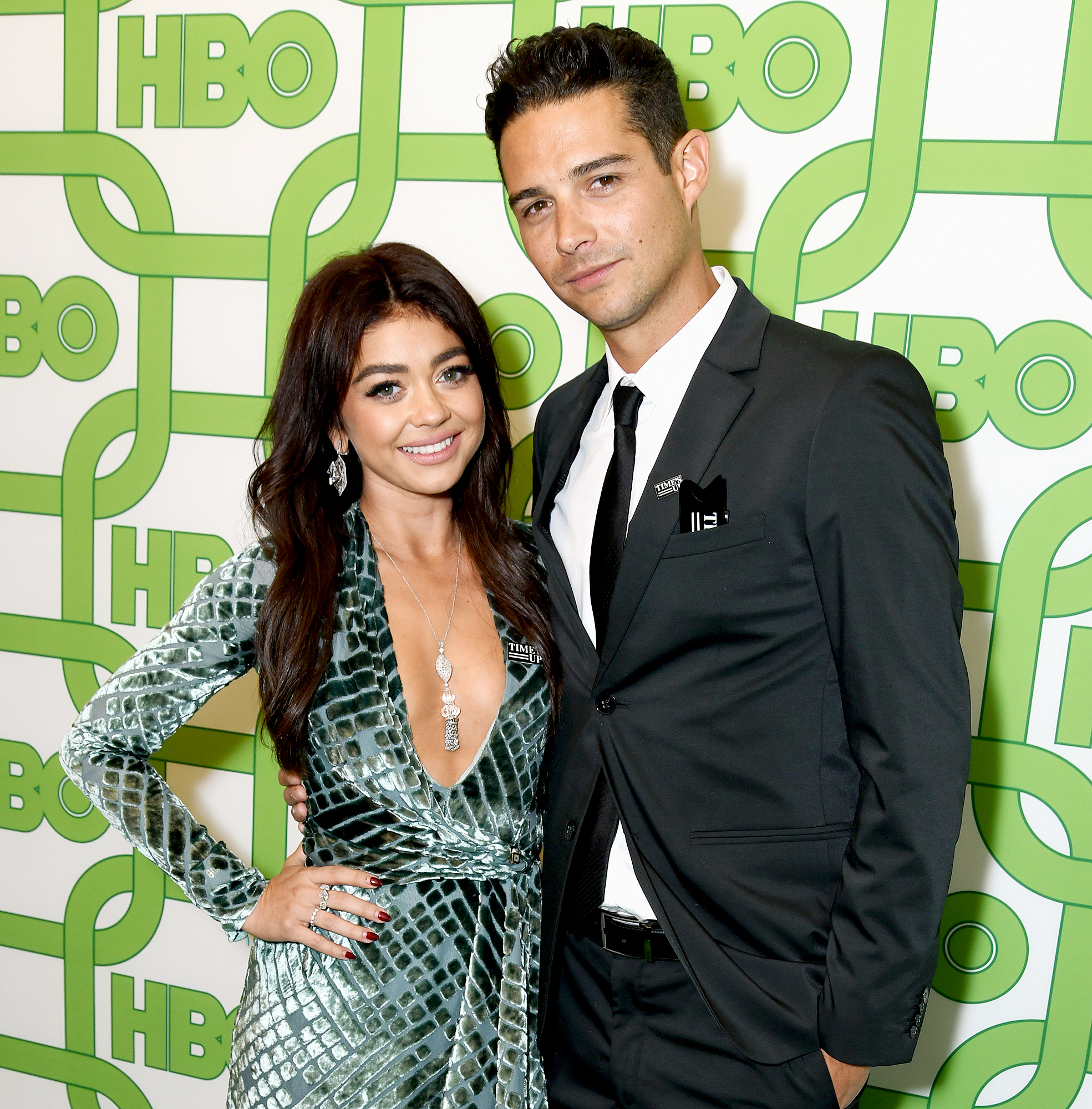 Wells-Adams-Sarah-Hyland