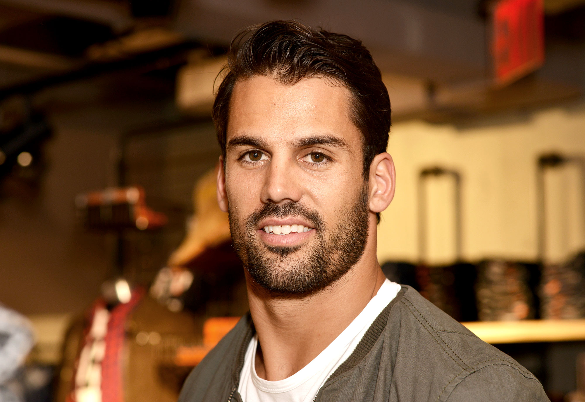 Eric Decker’s Dog Accompanies Him to a Workout at shawn Booths gym