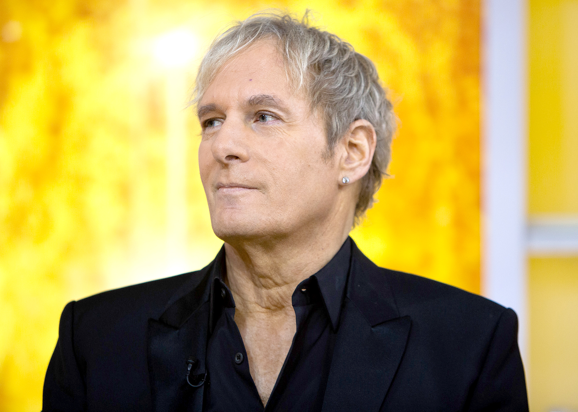 michael-bolton-falls-asleep-on-air