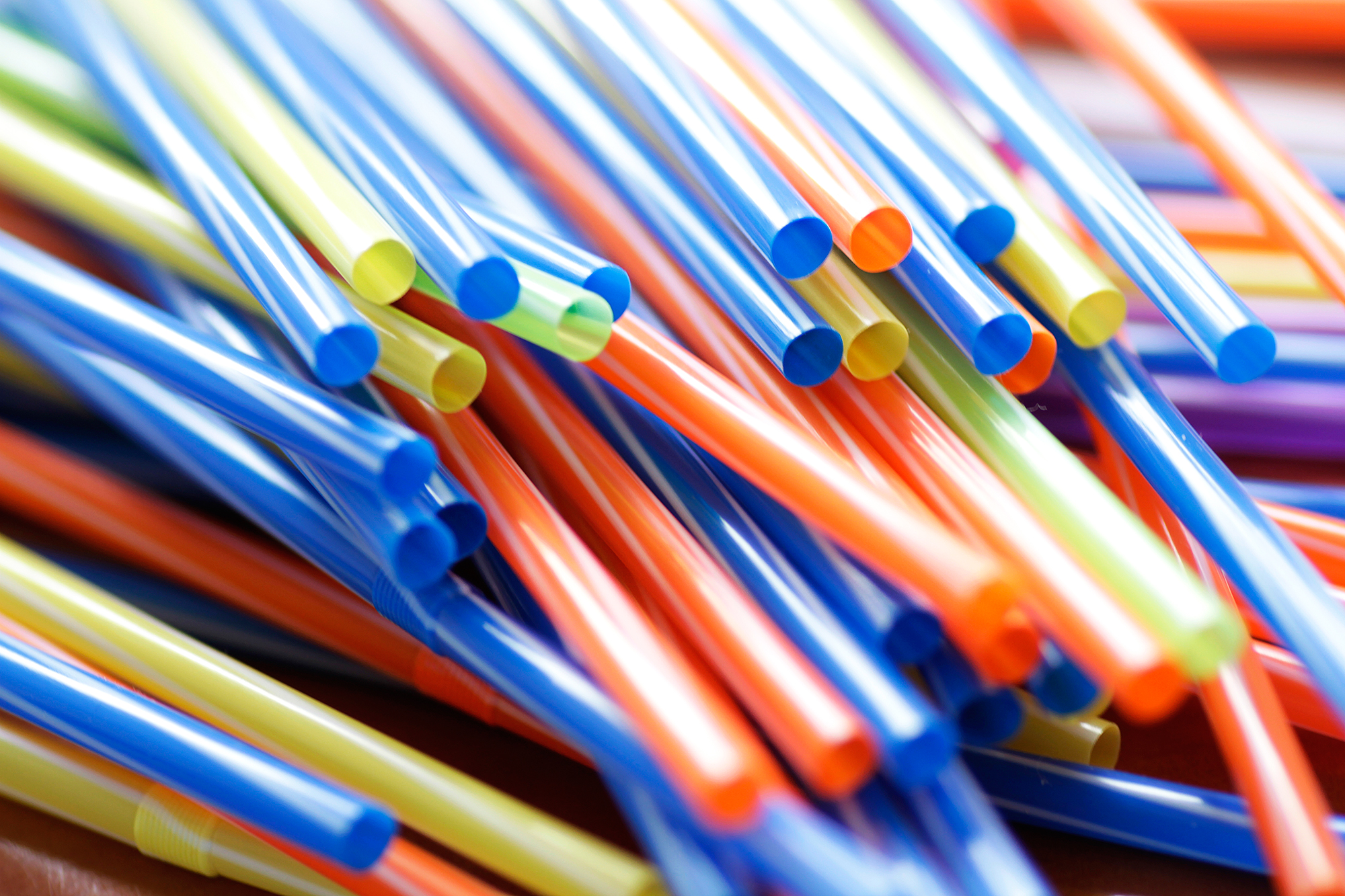 straws-hole-debate