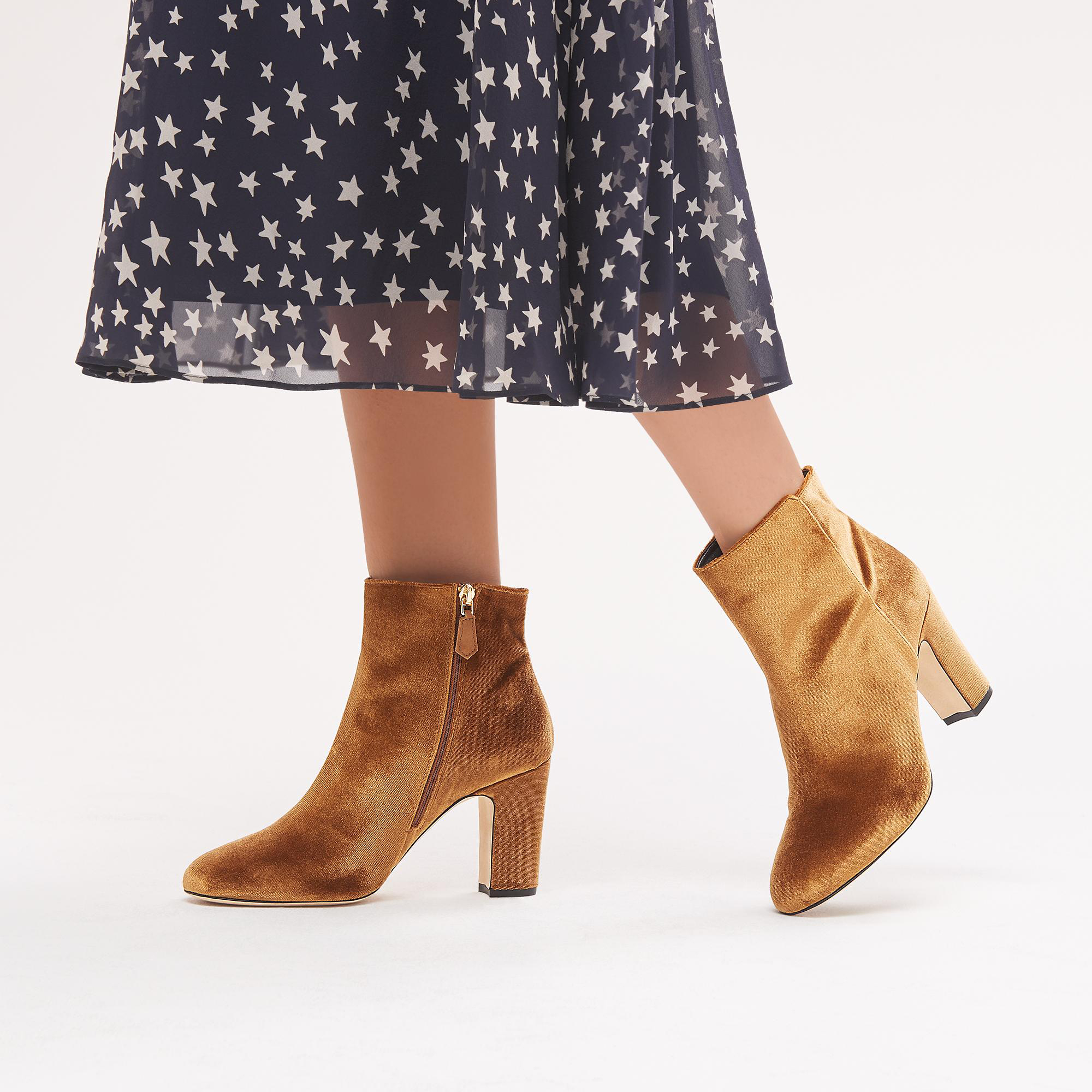 suede-booties