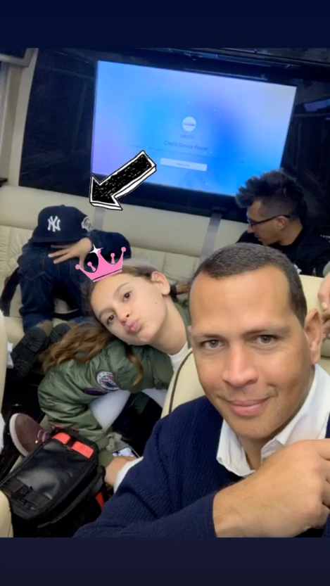 Jennifer Lopez, Alex Rodriguez Take Their Kids to a Yankees Game