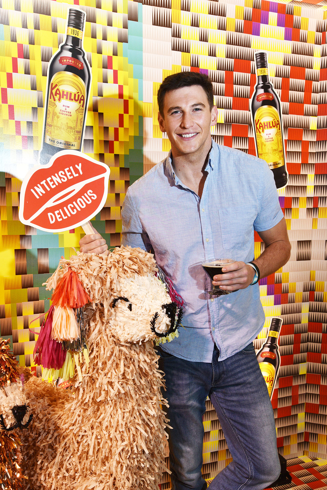 Blake Horstmann Reflects on Moving on After Becca Kufrin Split on ŒThe Bachelorette¹: ŒYou Can¹t Drunk Dial¹ the Lead