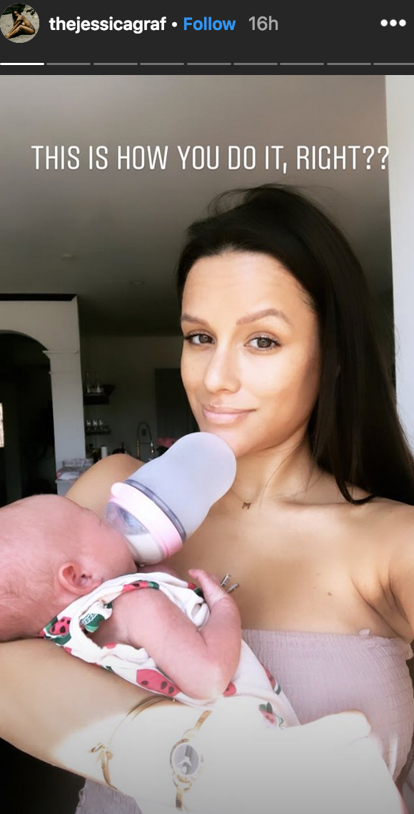 Jessica-Graf-Shows-Off-Her-Post-Baby-Body-1-Week-After-Giving-Birth