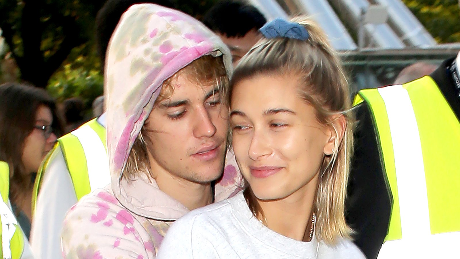 Justin-Bieber-Writes-Romantic-Poem-for-Hailey-Baldwin