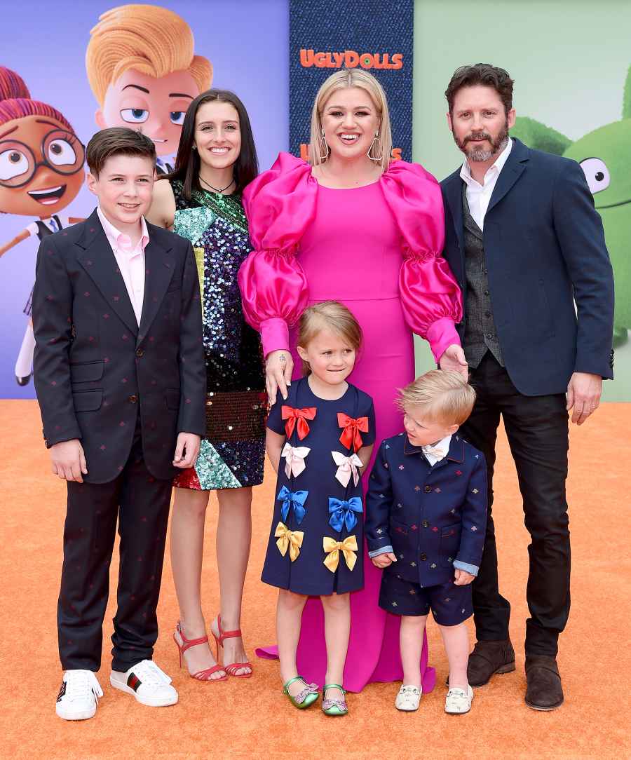 Kelly Clarkson and Her Kids Gallery