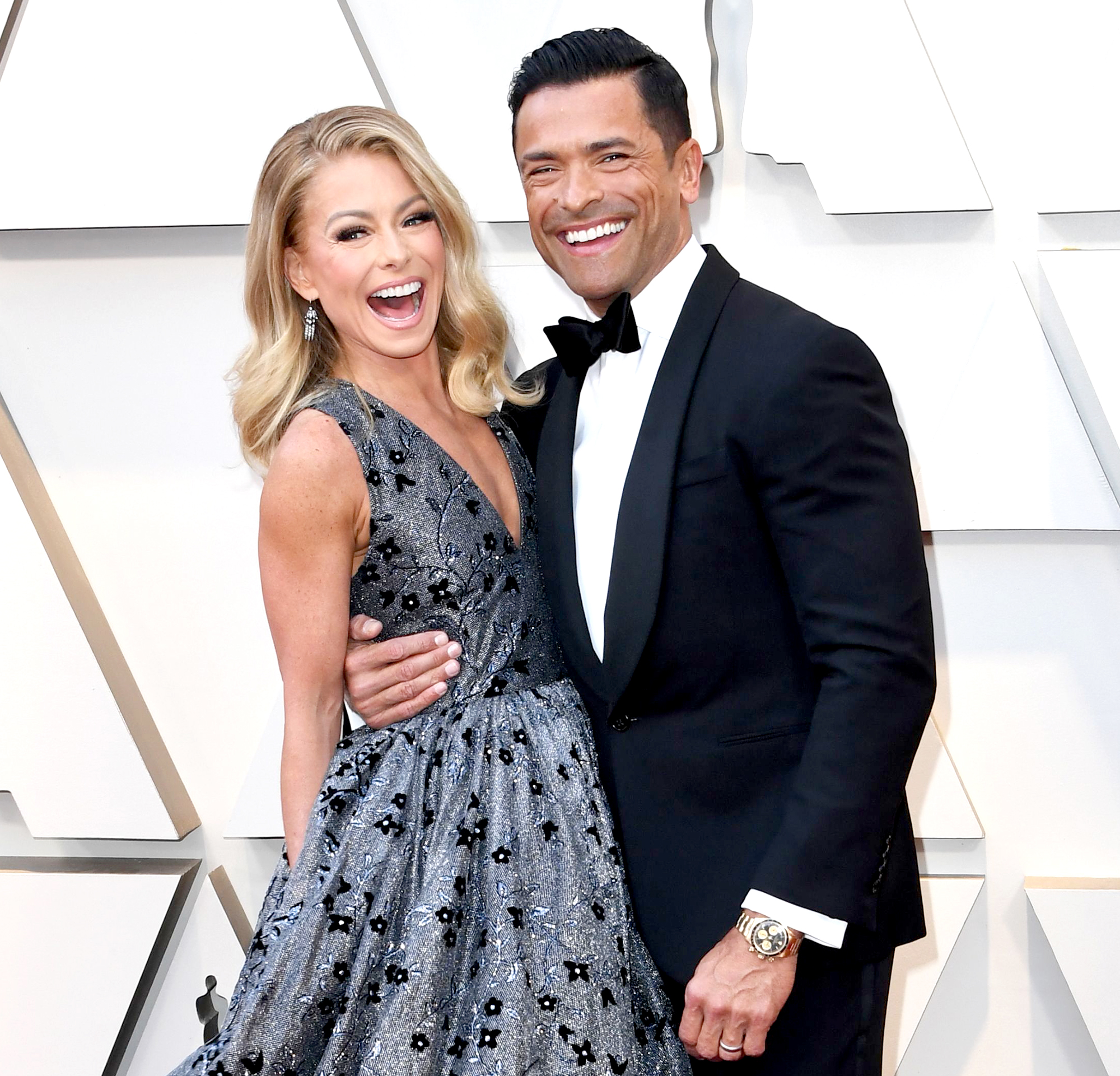 Kelly-Ripa-Mark-Consuelos-4th-Child